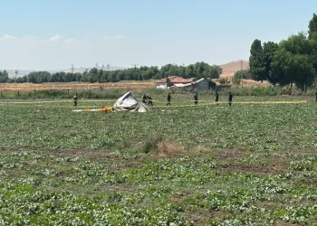 Ankarada təlim helikopteri qəzaya uğradı: pilot həlak oldu – FOTO