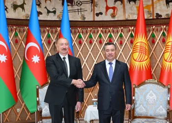 Azərbaycan və Qırğızıstan prezidentləri bir-birinə ali dövlət ordenləri təqdim ediblər