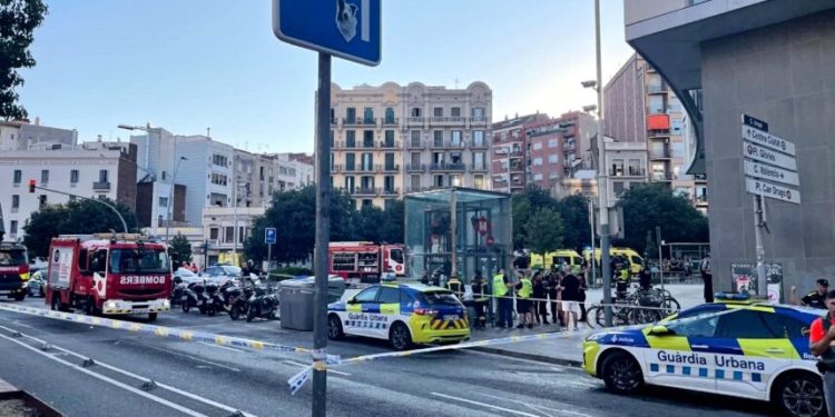 Barselona metrosunda yanğın: 137 nəfər tüstüdən zəhərləndi
