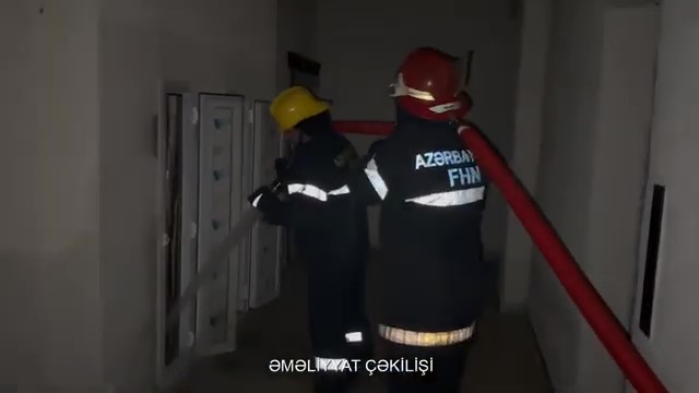 Ceyranbatanda 9 mərtəbəli yaşayış binasında yanğın: Sakinlər təxliyə edildi