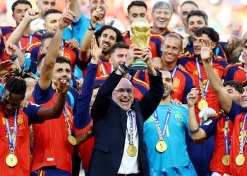 Dünya çempionu olmağın bədəli: 15 milyon dollar