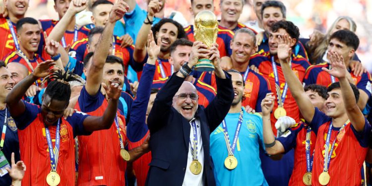 Dünya çempionu olmağın bədəli: 15 milyon dollar