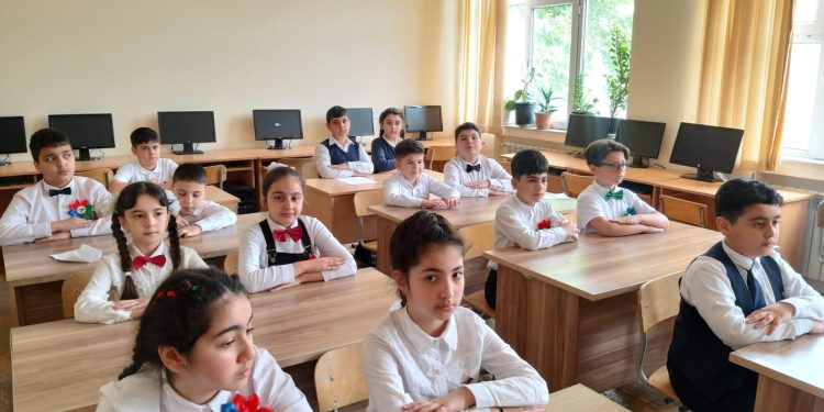 Lisey və gimnaziyalara qəbul üçün müraciət müddəti uzadıldı