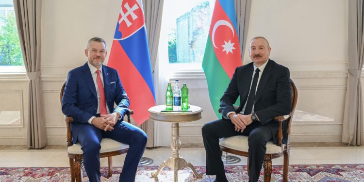 Şuşada Prezident İlham Əliyevin Slovakiya Prezidenti ilə təkbətək görüşü olub