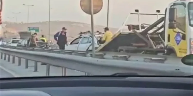 Lökbatan yolunda zəncirvari qəza: 5-dən çox avtomobil toqquşdu