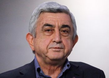Serj Sarqsyan tarixi abidənin satışı ilə bağlı mühakimə olunur