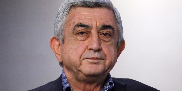 Serj Sarqsyan tarixi abidənin satışı ilə bağlı mühakimə olunur