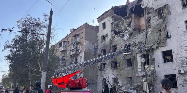 Rusiya Xerson və Zaporojyeyə zərbələr endirdi: 5 ölü, 63 yaralı