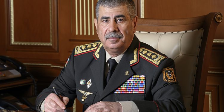 Zakir Həsənov Pakistan ordusunun komandanına başsağlığı verib