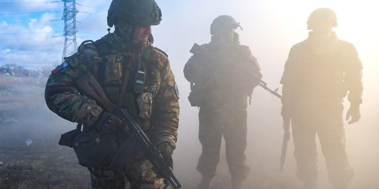 Rusiya ordusu Donetskdə daha bir yaşayış məntəqəsinə nəzarəti ələ keçirdi
