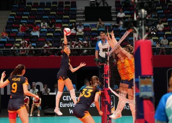 Bakıda Avropa çempionatında daha iki 5 setlik oyun keçirildi