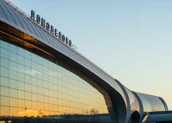 Moskva hava limanlarında uçuşlara məhdudiyyət qoyuldu