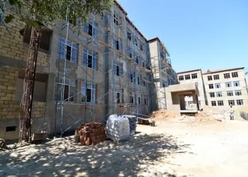 Bakıda 7 məktəb və bağçada tikinti-təmir işləri aparılır – FOTO