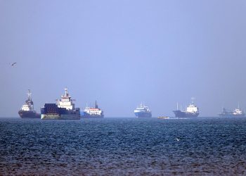 İran parlamentindən Hörmüz boğazı ilə bağlı sərt qərar