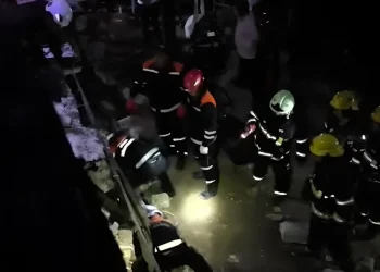 Hövsanda mağazanın tavanı uçub, qadın xəsarət alıb -VİDEO