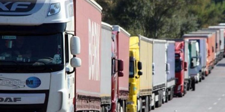 “Qırmızı Körpü” gömrük postunda 1 030 avtomobil gözləyir
