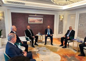 Prezident İlham Əliyev və Nikol Paşinyan arasında görüş başlayıb