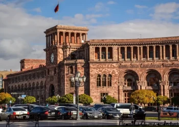 Ermənistan etnik ermənilər üçün vətəndaşlıq qaydalarını sərtləşdirə bilər