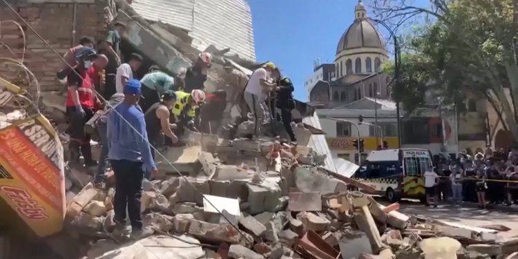 Kolumbiyada güclü zəlzələ: 132 nəfər ölüb, 570-dən çox yaralı var