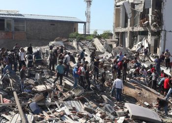 Kolumbiyada zəlzələ 329 nəfərin həyatına son qoydu