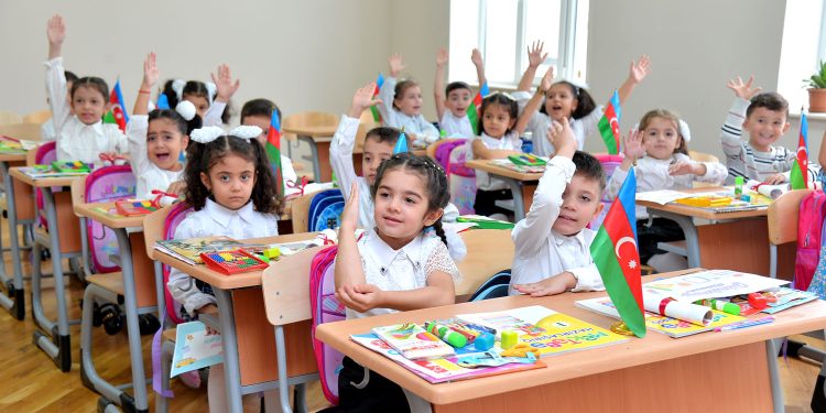 Birinci sinfə qəbul üçün 121 mindən çox sorğu yaradılıb