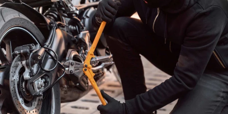 Sabunçuda moped və motosiklet oğurlayanlar saxlanıldı