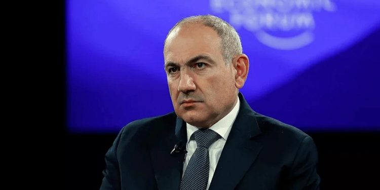 Paşinyan Rusiyadakı səfiri geri çağırır?
