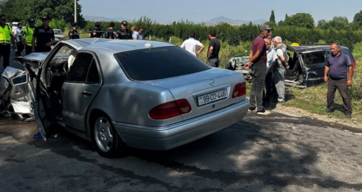 Qazaxda ağır qəza: 3 nəfər öldü, 1 nəfər yaralandı – FOTO