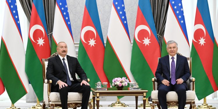 Daşkənddə Azərbaycan Prezidenti İlham Əliyevin Özbəkistan Prezidenti ilə təkbətək görüşü olub