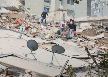 Venesuelada güclü zəlzələlər nəticəsində ölənlərin sayı 6 438 nəfərə çatıb.
