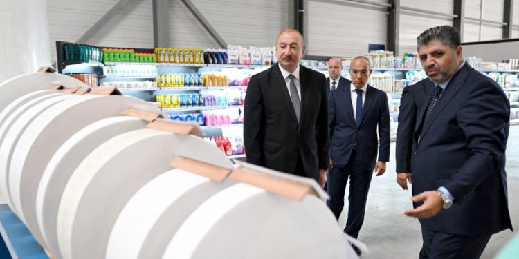 Prezident İlham Əliyev Qaradağda yeni istehsal müəssisəsinin açılışında iştirak edib – FOTO