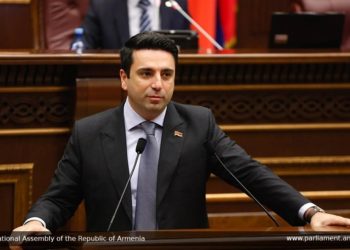 Alen Simonyan: Ermənistan Rusiyanın 102-ci hərbi bazasının çıxarılmasını tələb etməyib