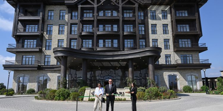 Şamaxıda 320 yeni iş yeri açan hotel kompleksi fəaliyyətə başlayıb – FOTO