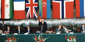 “Əsrin müqaviləsi”nin imzalanmasından 32 il ötür