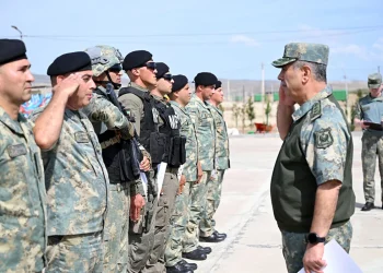 Müdafiə Nazirliyinin rəhbərliyi hərbi polisin bazasında olub – VİDEO