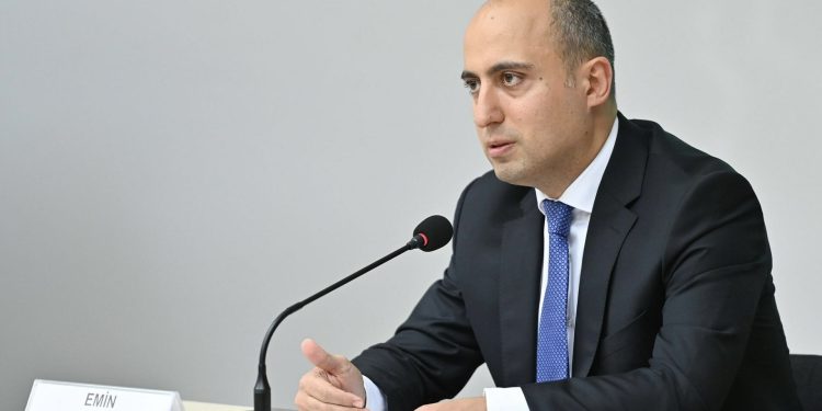 Bəzi bölgələrdə şagirdlərin 80 faizi oxuyub-anlamada zəif nəticə göstərib