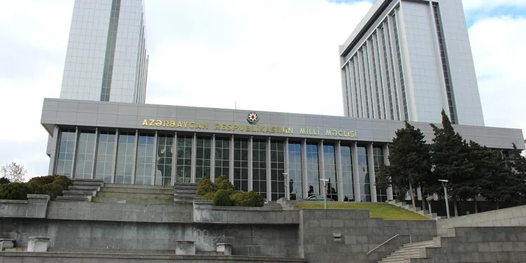 Milli Məclisdə komitə iclasları başlayır