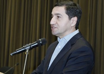 Hikmət Hacıyev: “Qarabağda 100 minə yaxın vətəndaş yaşayır”