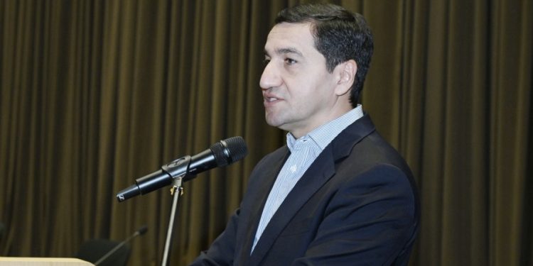 Hikmət Hacıyev: “Qarabağda 100 minə yaxın vətəndaş yaşayır”