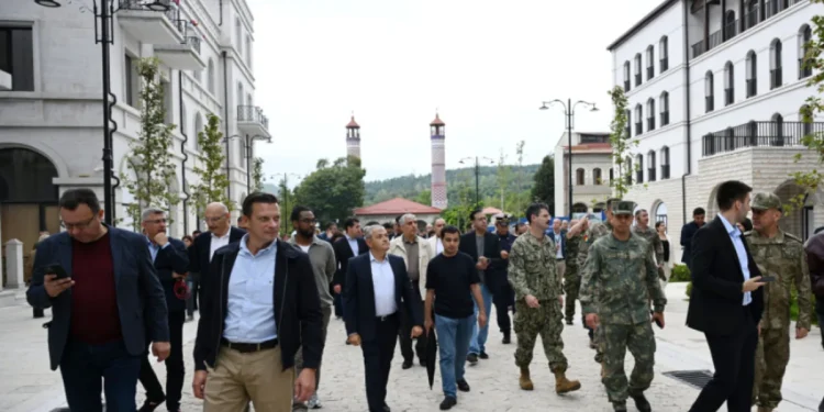150 diplomatın Qarabağ və Şərqi Zəngəzura səfərinin ikinci günü başlayıb