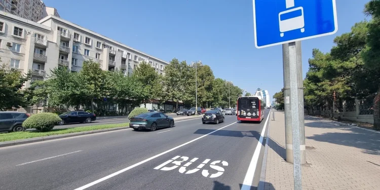 Bakıda iki küçədə avtobuslar üçün xüsusi zolaq yaradılır