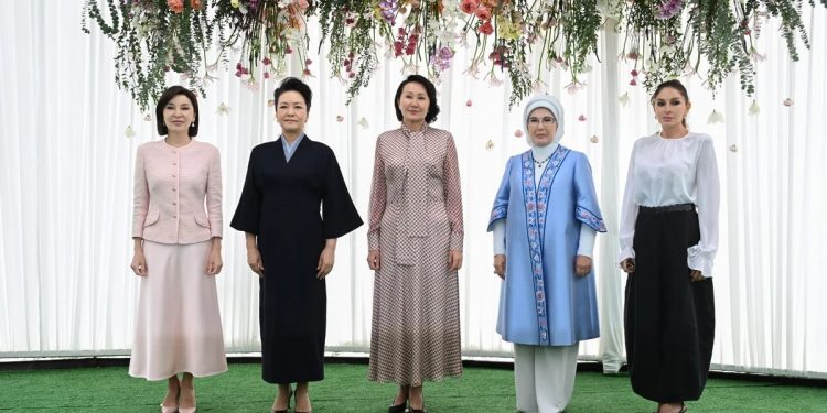 Bişkekdə birinci xanımlar üçün mədəni proqram təşkil olunub – FOTO