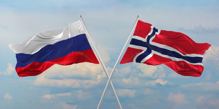 Norveç səfiri Rusiya gəmisinin saxlanılması ilə bağlı XİN-ə çağırılıb