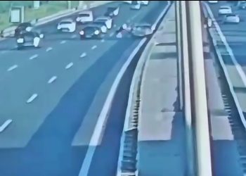 Şağanda yolu keçmək istəyən piyadanı avtomobil vurub – VİDEO